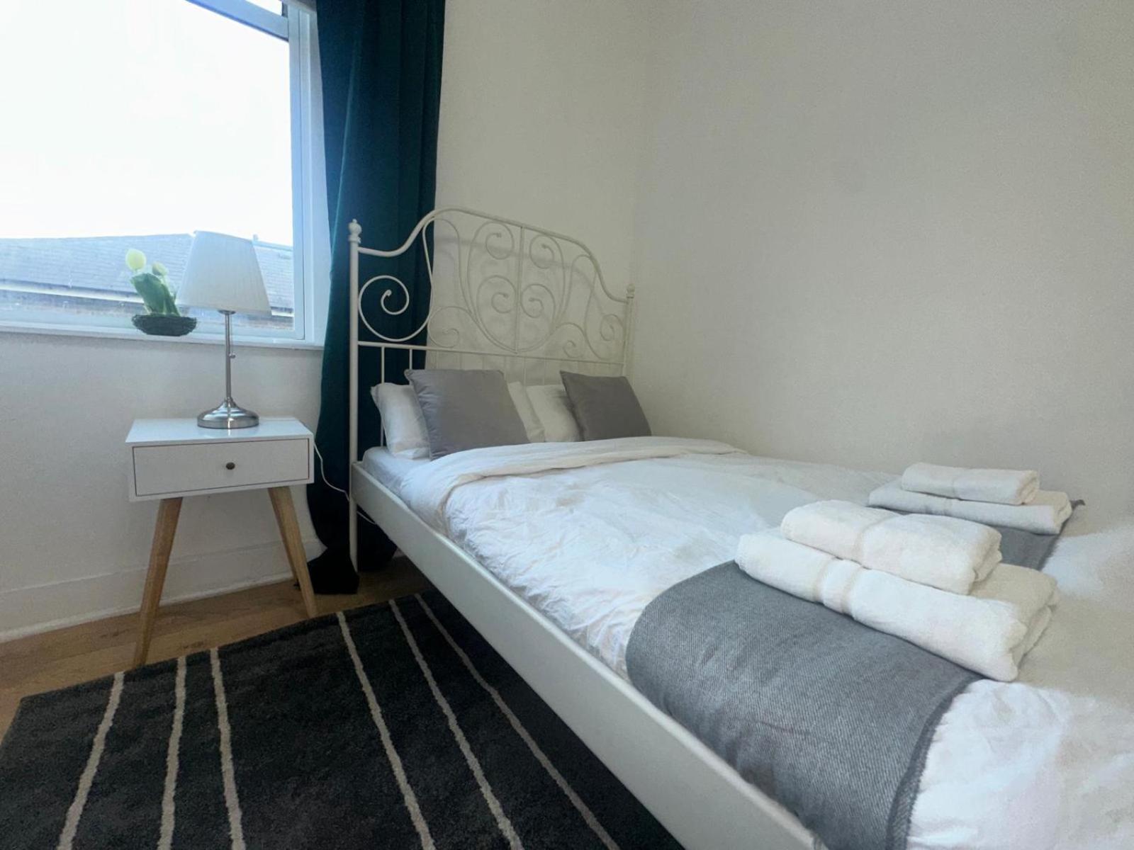 First Floor One Bed Apartment In Central West Лондон Екстер'єр фото